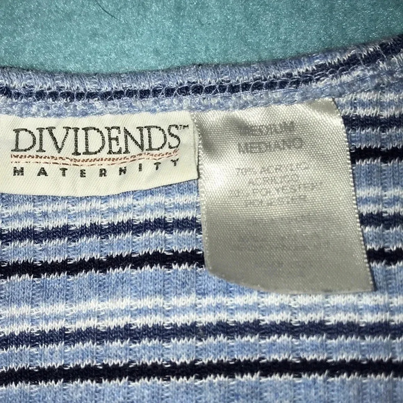 DIVIDENDS maternity short sleeve stretchy kno top size M 🌼Host Pick🌼 - Picture 2 of 4